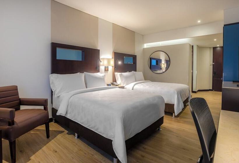 스탠다드 룸 더블 침대 2개, Holiday Inn Bogota Airport, An Ihg