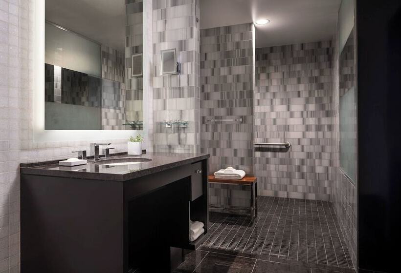 장애인용 디럭스룸, The Ritz Carlton, Los Angeles L.a. Live