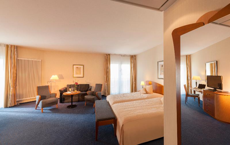 스탠다드 룸 킹사이즈 침대, The Ritz Carlton, Los Angeles L.a. Live