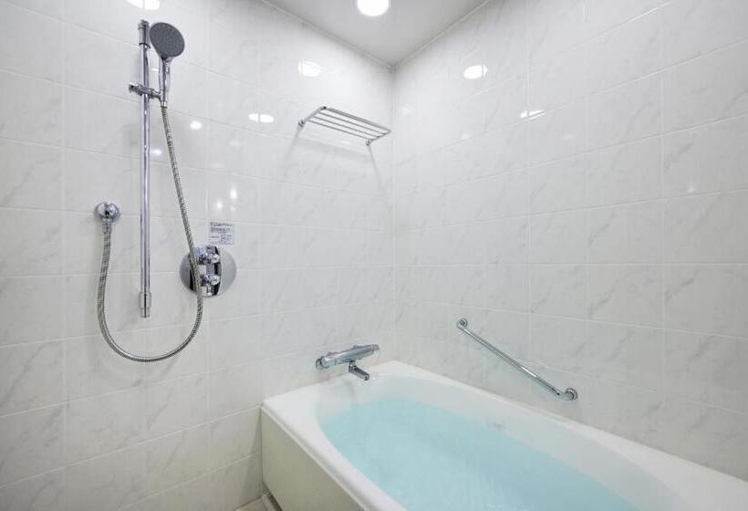 Номер Стандарт Трехместный, The Royal Park Hotel Fukuoka