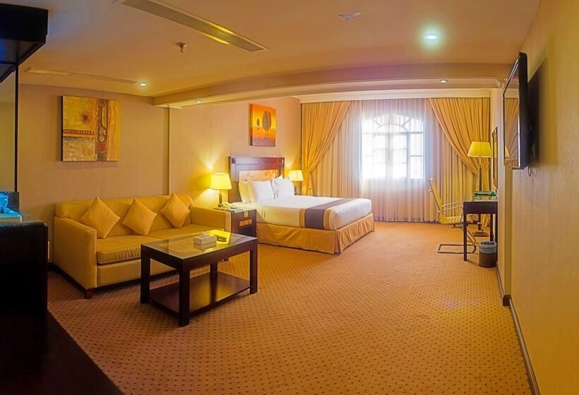 اتاق لوکس, Caesar