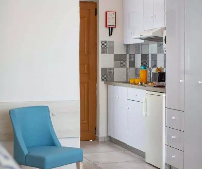 استودیوی سوپریور, Marelen Hotel Zakynthos