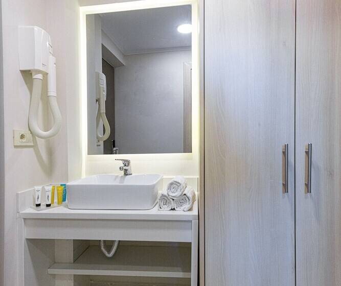 استودیوی سوپریور, Marelen Hotel Zakynthos