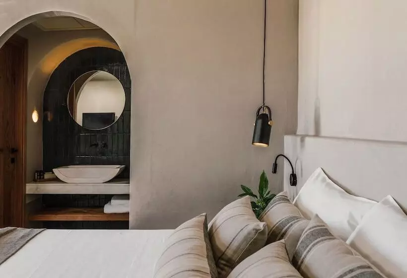 اتاق کلاسیک, Momi Slow Living