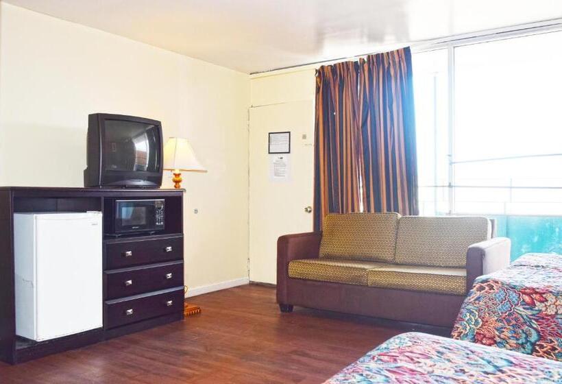 주니어 스위트, Skyview Manor Motel