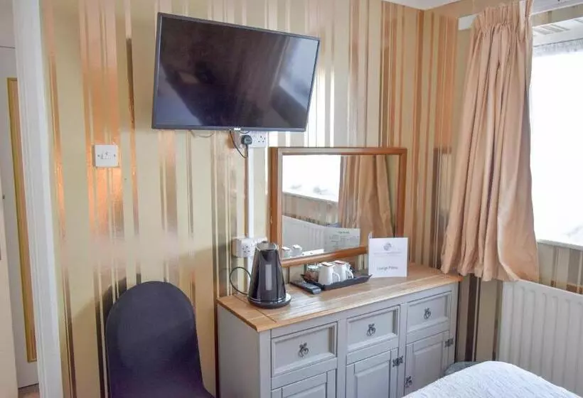 エコノミールーム, The Hotel Commodore