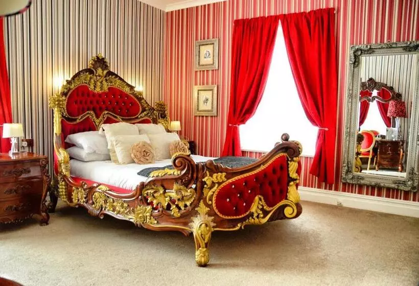 スイート, The Hotel Commodore