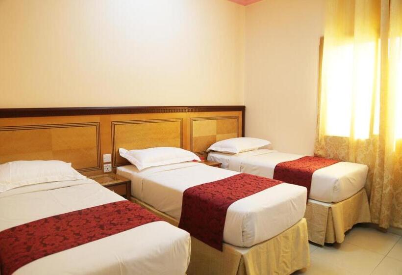 اتاق استاندارد سه نفره, Riyadh Al Deafah