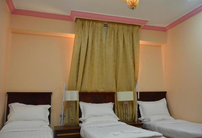 اتاق استاندارد سه نفره, Riyadh Al Deafah
