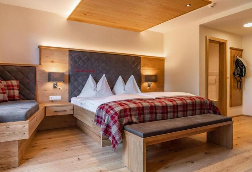 חדר דלוקס, Lindenhof