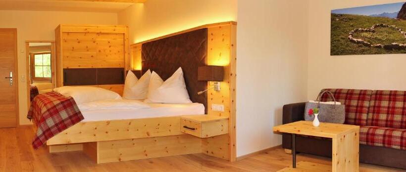 סוויטה, Lindenhof