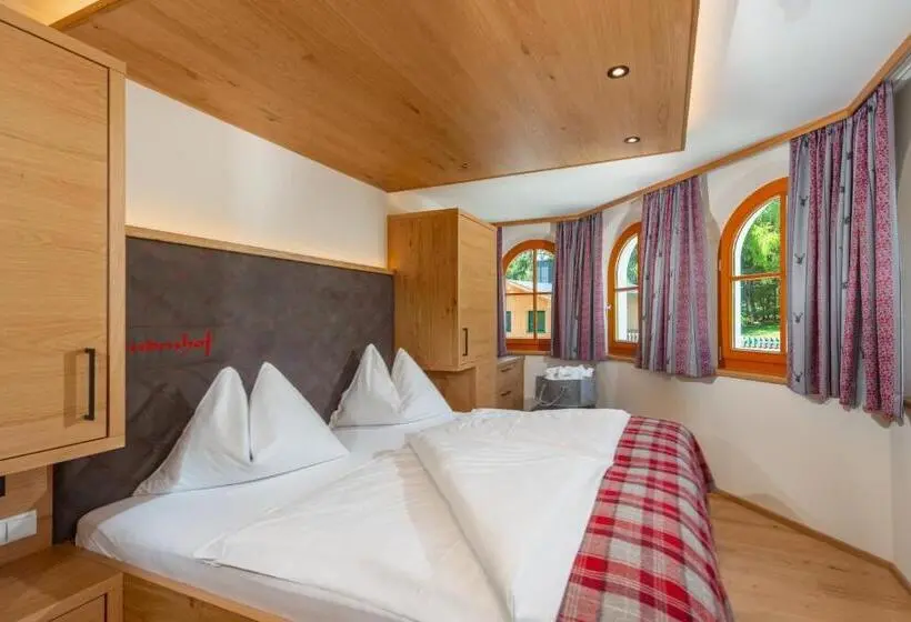 سوئیت 2 خوابه, Lindenhof