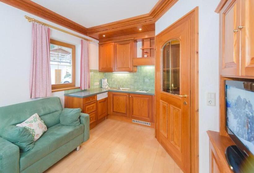 דירת חדר, Lindenhof