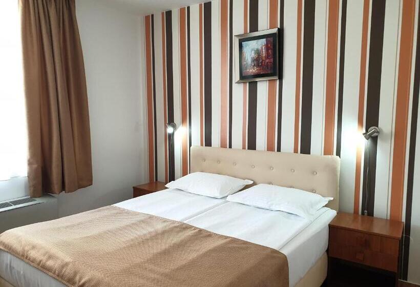 スタンダードルーム, Ovidiu