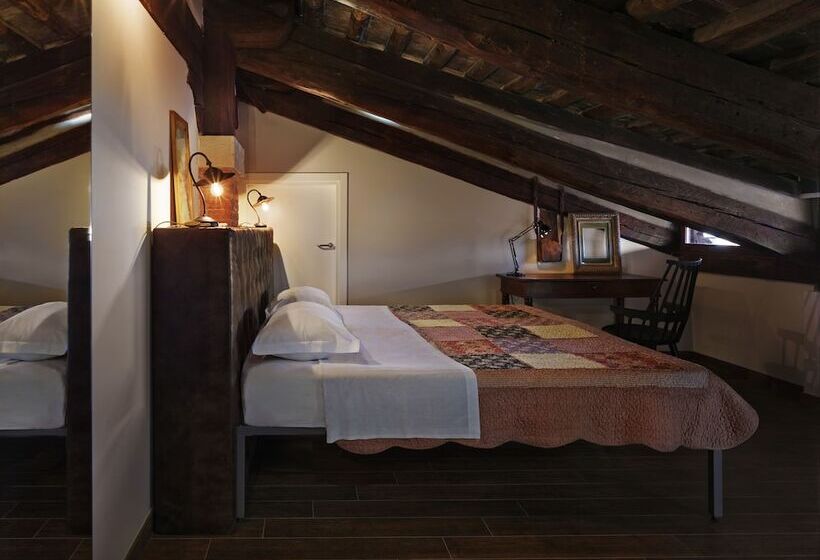 اتاق لوکس با تخت بزرگ, Generator Venice