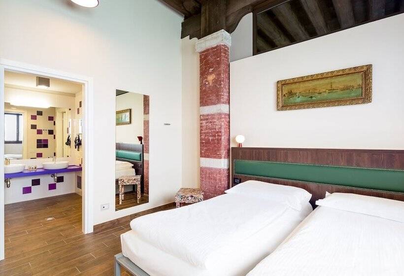 اتاق خانوادگی, Generator Venice