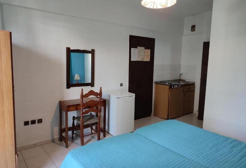 غرفة سوبيريور مطلّة علي الحديقة, Dolphin Apartments