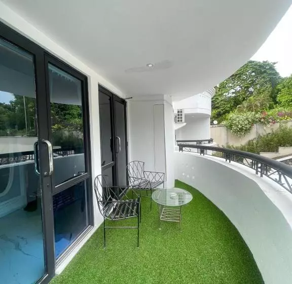 バルコニー付きデラックスルーム, Grand Eska Hotel & Suites Batam