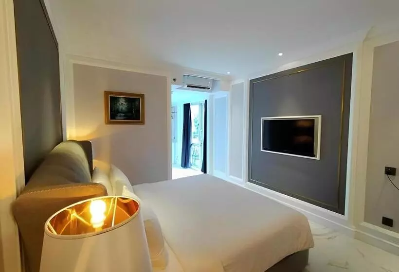 バルコニー付きデラックスルーム, Grand Eska Hotel & Suites Batam