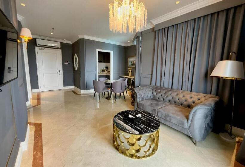 جناح, Grand Eska Hotel & Suites Batam