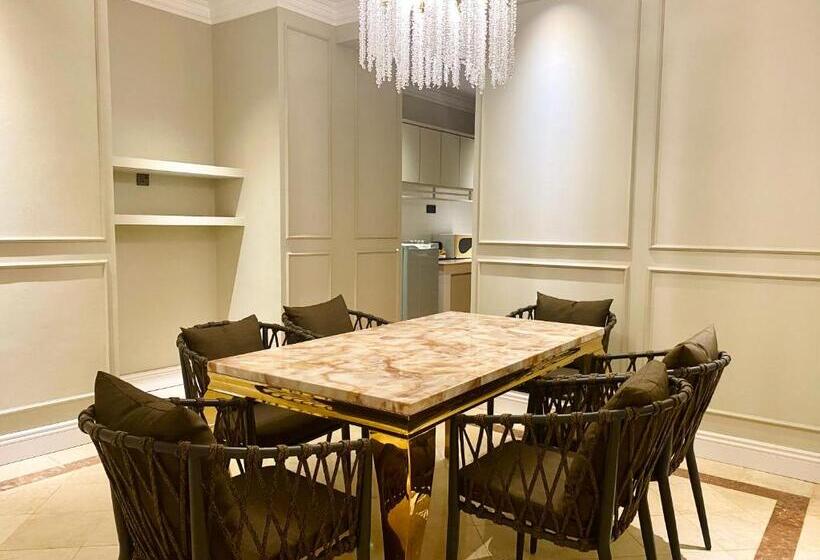 جناح, Grand Eska Hotel & Suites Batam