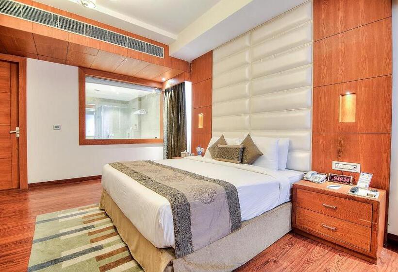 سوئیت رویال, Best Western Summerlea