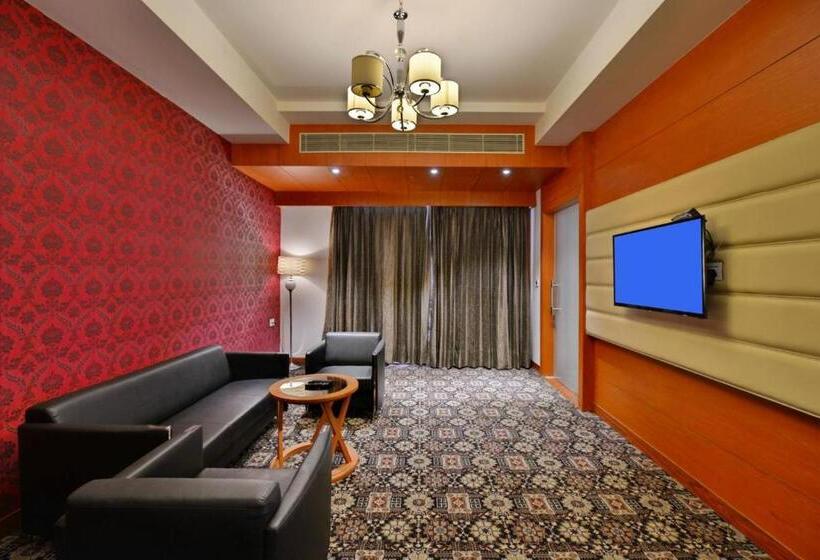 سوئیت رویال, Best Western Summerlea