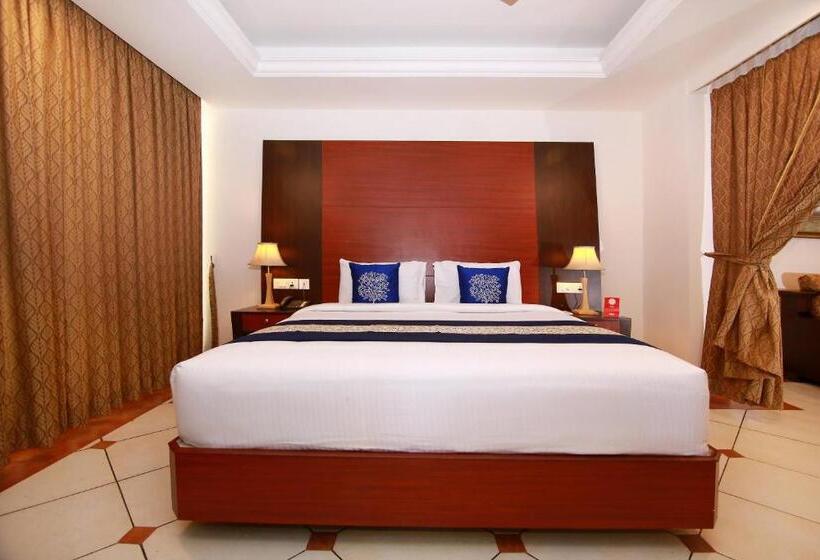 Номер Deluxe, Emarald Suites