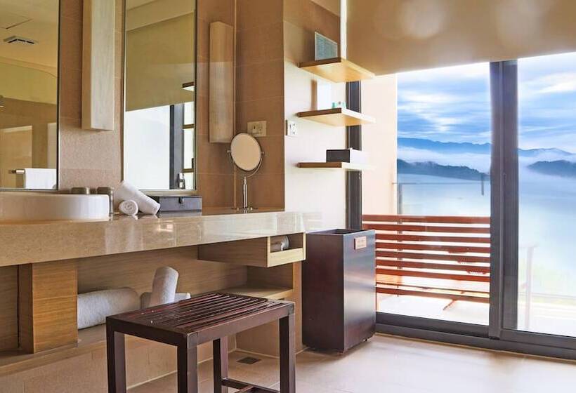 Tóra Néző Prémium Szoba, Fleur De Chine