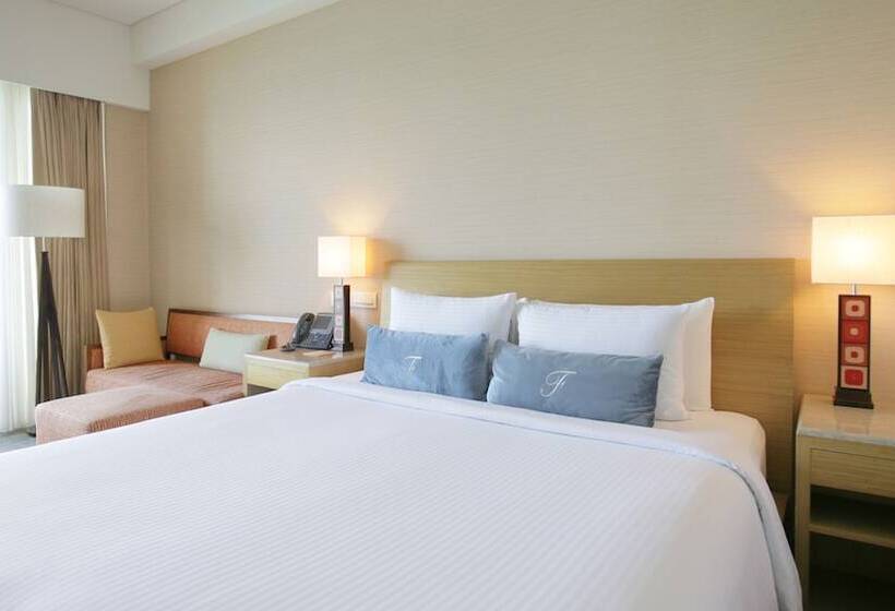 Tóra Néző Prémium Szoba, Fleur De Chine