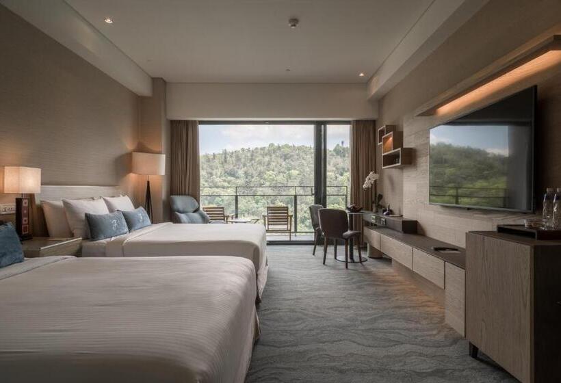 Premium room w/ mountain view, Fleur De Chine