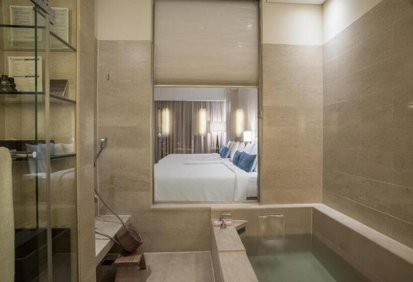 Tóra Néző Prémium Szoba, Fleur De Chine