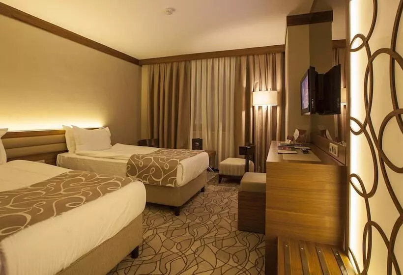 اتاق استاندارد سه نفره, Grand Hotel Gaziantep