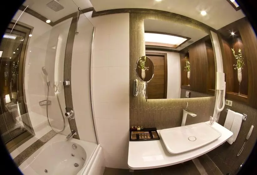 اتاق استاندارد سه نفره, Grand Hotel Gaziantep