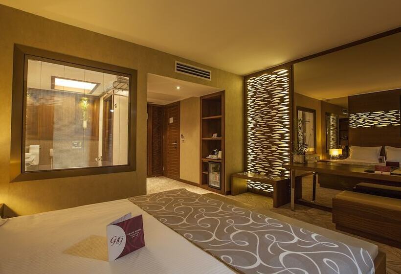 스탠다드 트리플 룸, Grand Hotel Gaziantep