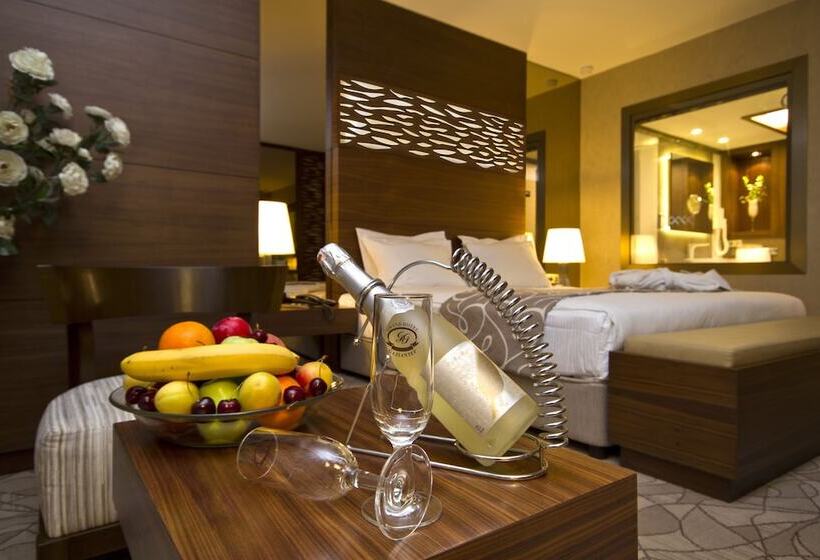 스탠다드 트리플 룸, Grand Hotel Gaziantep