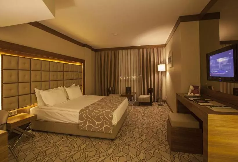 اتاق استاندارد سه نفره, Grand Hotel Gaziantep