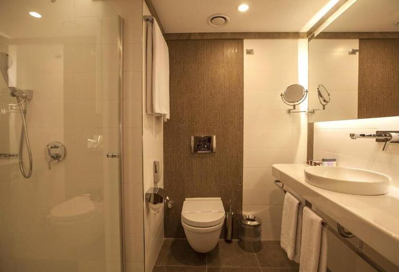 스탠다드 트리플 룸, Grand Hotel Gaziantep