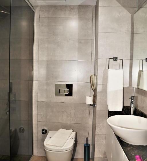 חדר משפחתי, İstanbul Beach