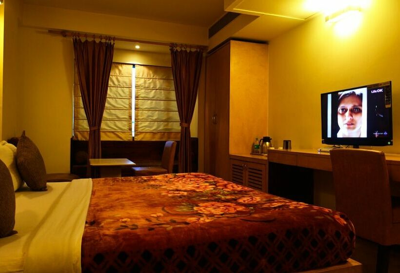 Номер Премиум, Mayur Residency