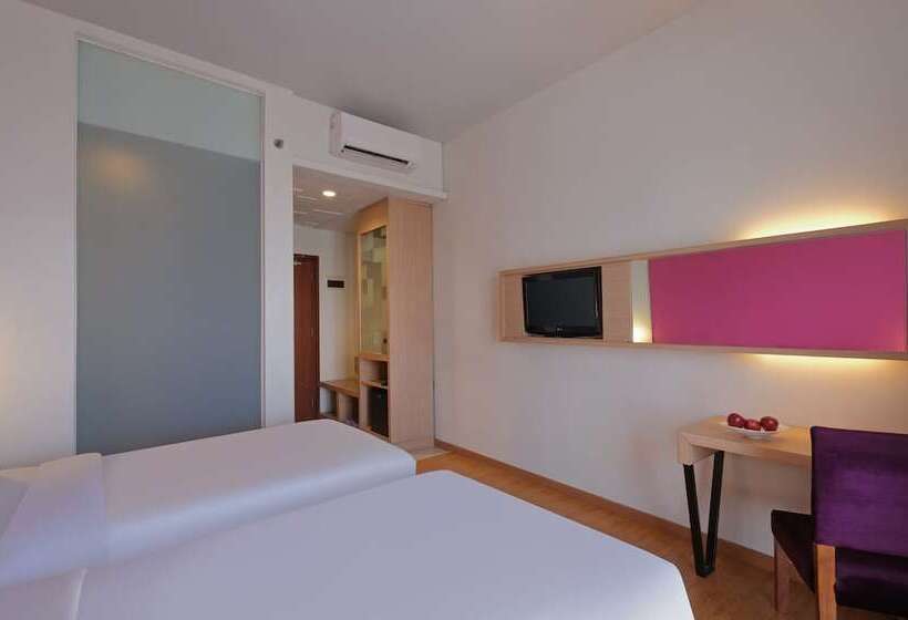 غرفة ديلوكس, Quest Hotel Simpang Lima   Semarang By Aston
