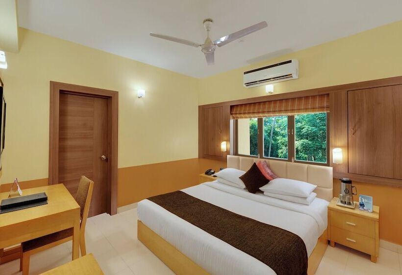 スイート, Sandalwood Hotel & Suites