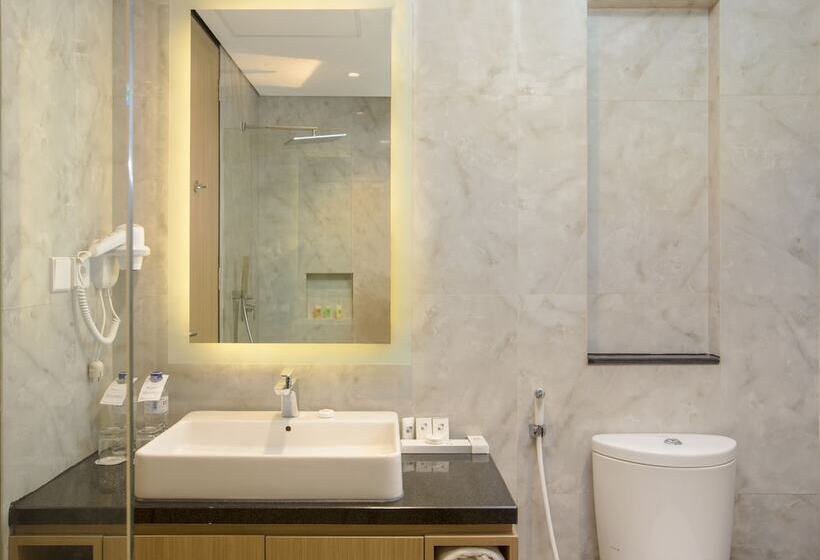 غرفة ديلوكس مزودة بشرفة, Swiss Belhotel Papua