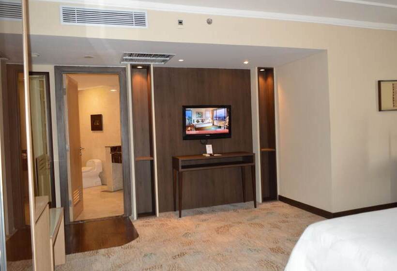 Президентский Люкс, Swiss Belhotel Papua