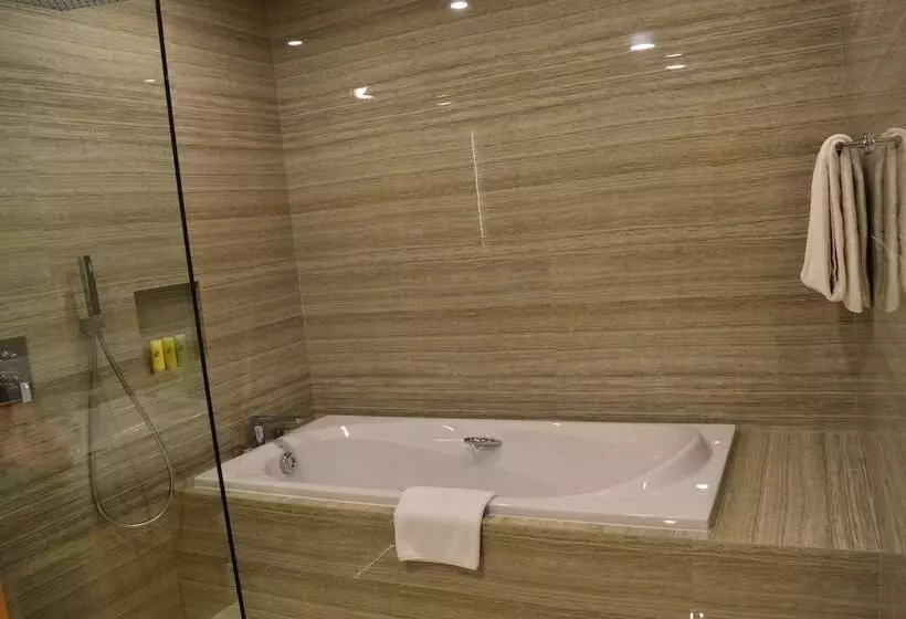 سوئیت پرزیدنت, Swiss Belhotel Papua