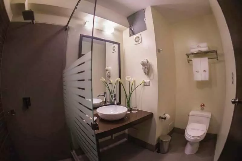 اتاق لوکس با بالکن, Swiss Belhotel Papua