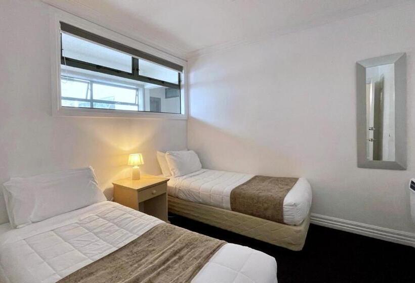 Huoneisto 2 Makuuhuonetta, The Waterfront