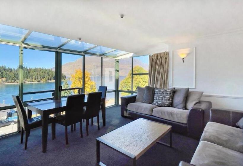 1 Bedroom Penthouse Apartment, The Waterfront