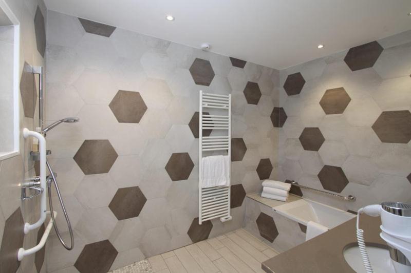 חדר קלאסי לשלושה, Val Baussenc, The Originals Relais