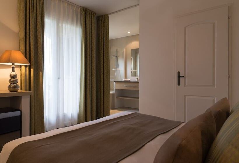 חדר קלאסי לשלושה, Val Baussenc, The Originals Relais